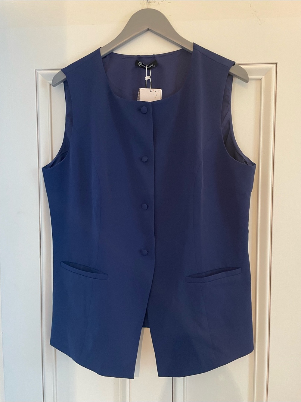 Women’s Sleeveless Button-Front Vest in Royal Blue